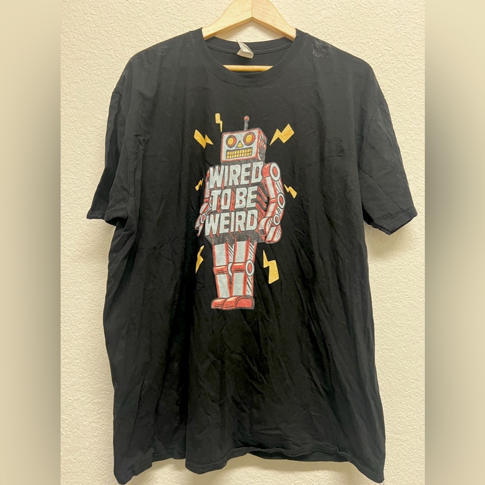 *Men’s Wired to be Weird Robot T Shirt Unisex 2XL Black